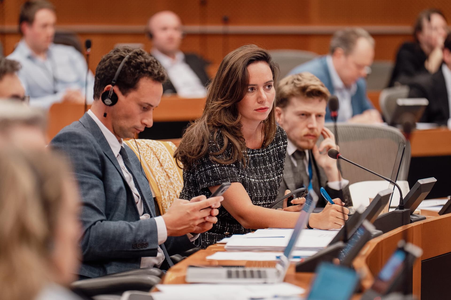 Sarah Knafo en commission au Parlement européen
